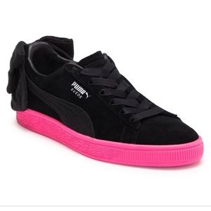 PUMA Suede Black Hot Pink Bow Sneakers 40 NWOT